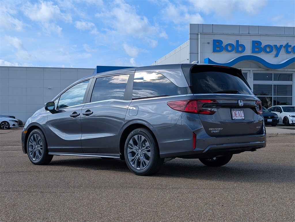 New 2026 Honda Odyssey Touring Minivan/Van