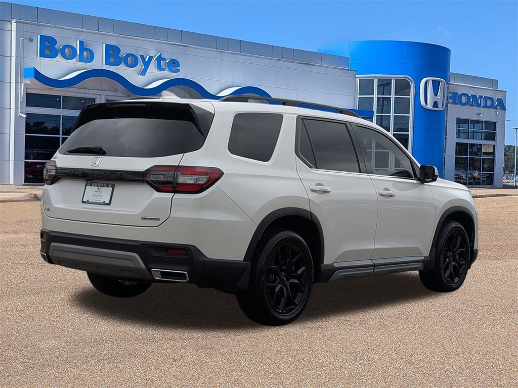 Certified 2025 Honda Pilot Touring SUV