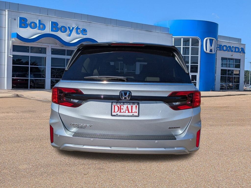 New 2026 Honda Odyssey Touring Minivan/Van