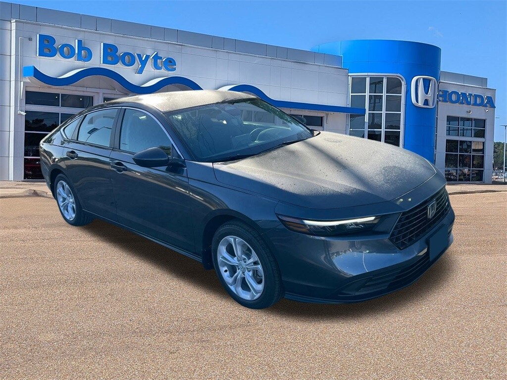 2025 Honda Accord LX photo 2