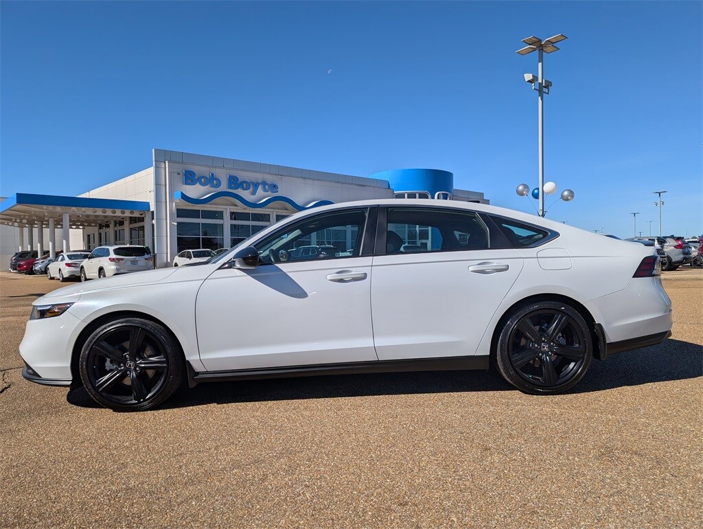 2024 Honda Accord Hybrid Sport photo 2