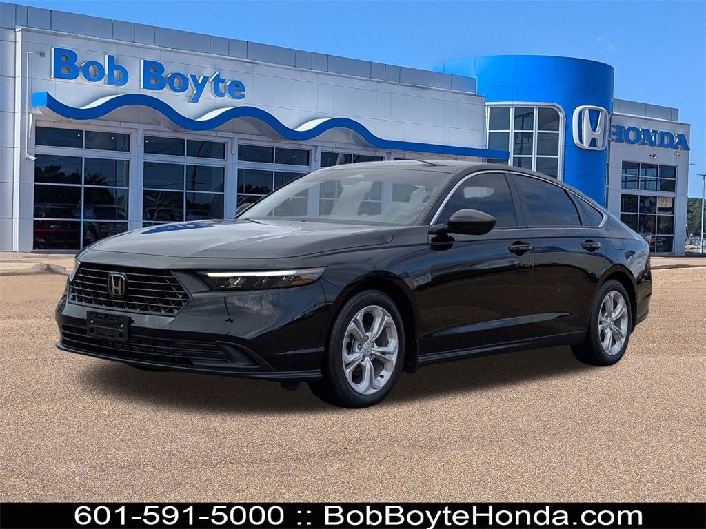 2025 Honda Accord LX's photo