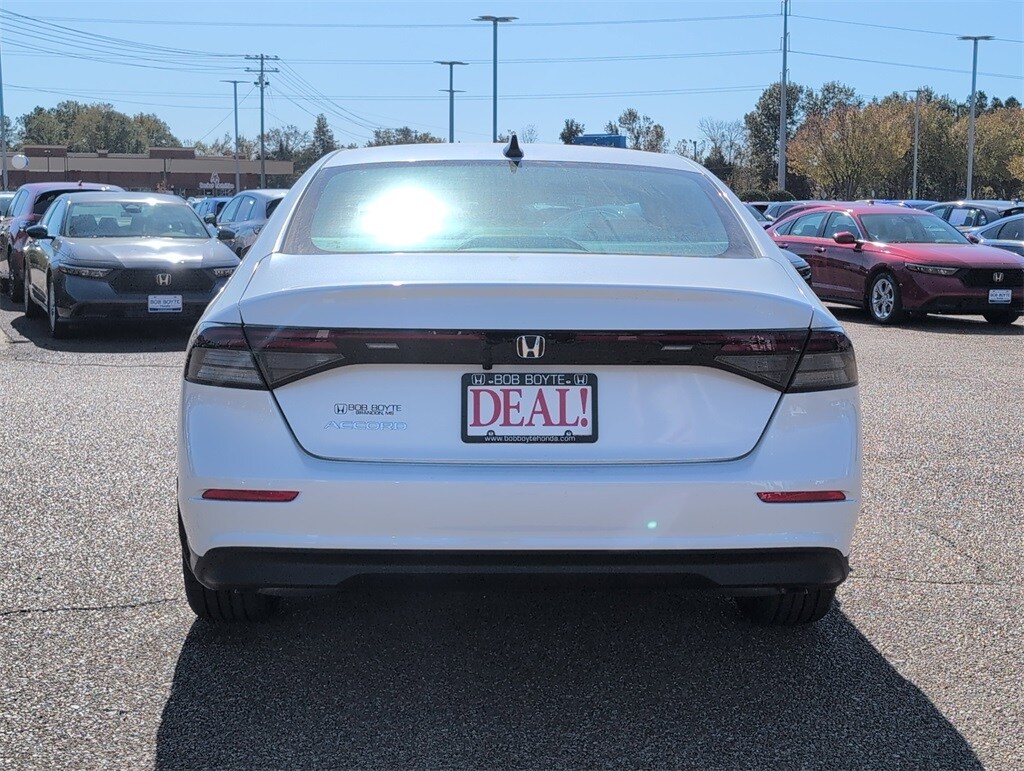2025 Honda Accord SE photo 4