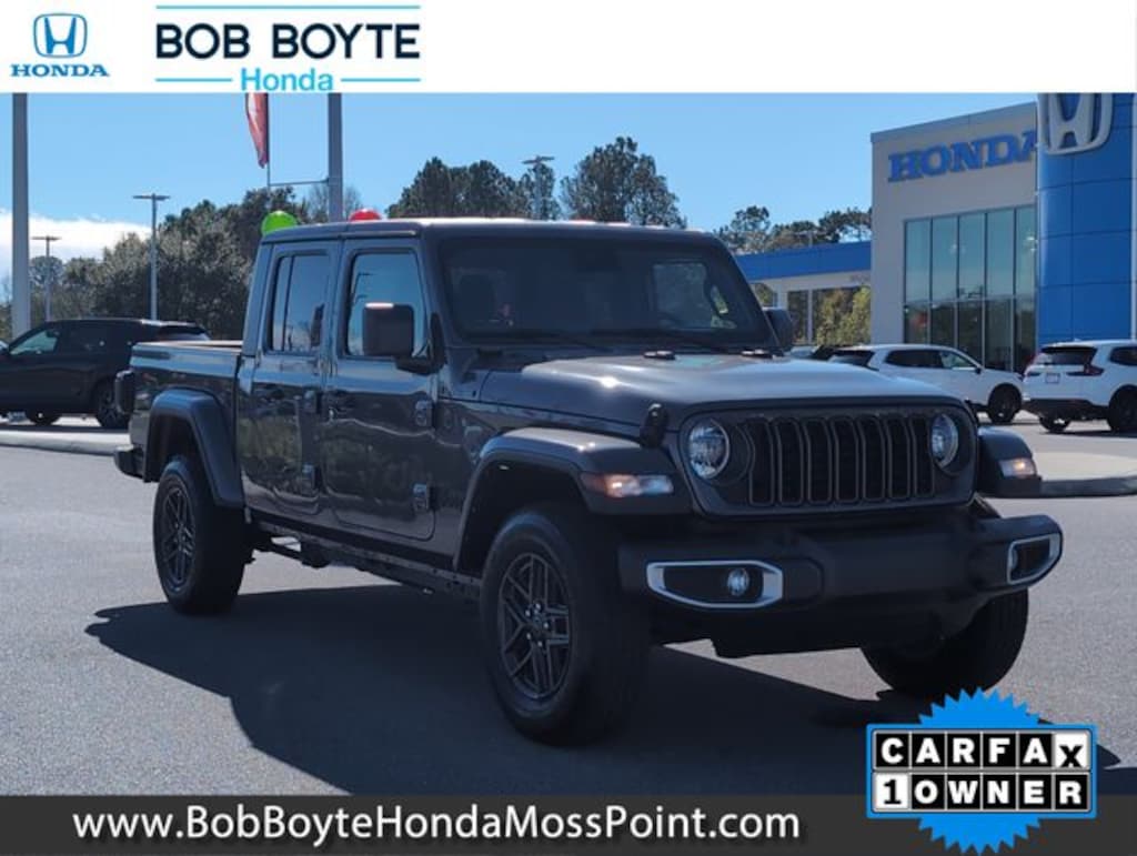 Used 2024 Jeep Gladiator Sport Truck