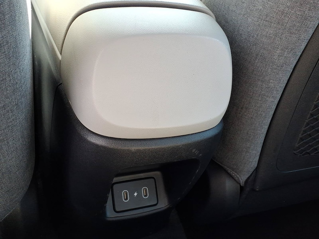 Used 2024 Hyundai Elantra Limited Sedan