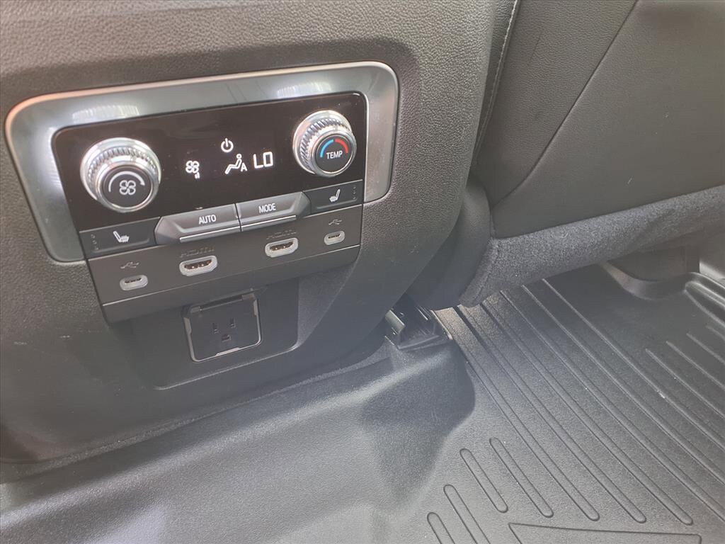 Used 2021 GMC Yukon SLT SUV