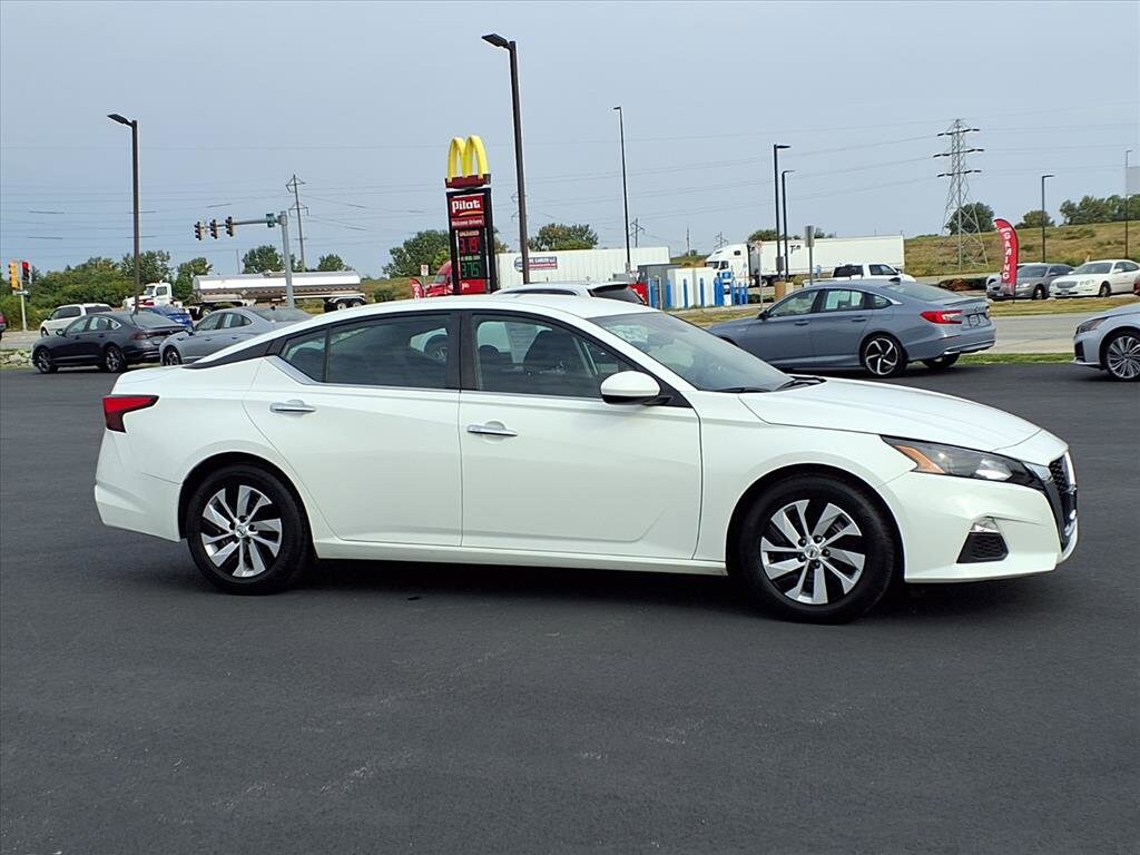 Used 2022 Nissan Altima 2.5 S Sedan