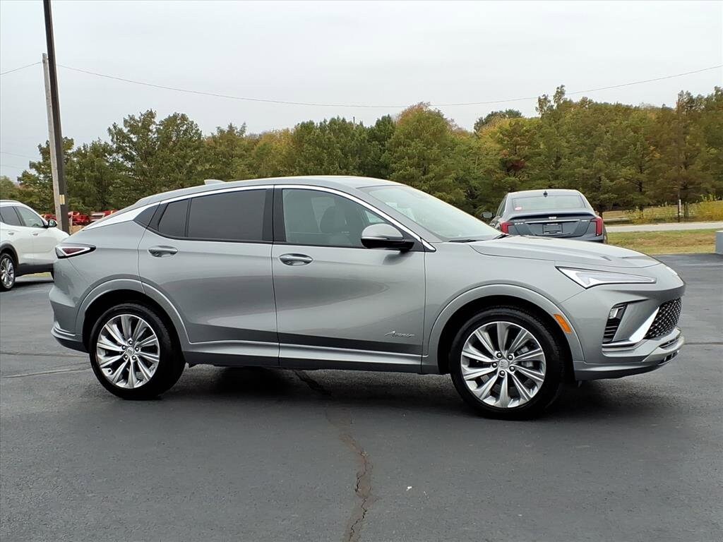 Used 2024 Buick Envista Avenir SUV