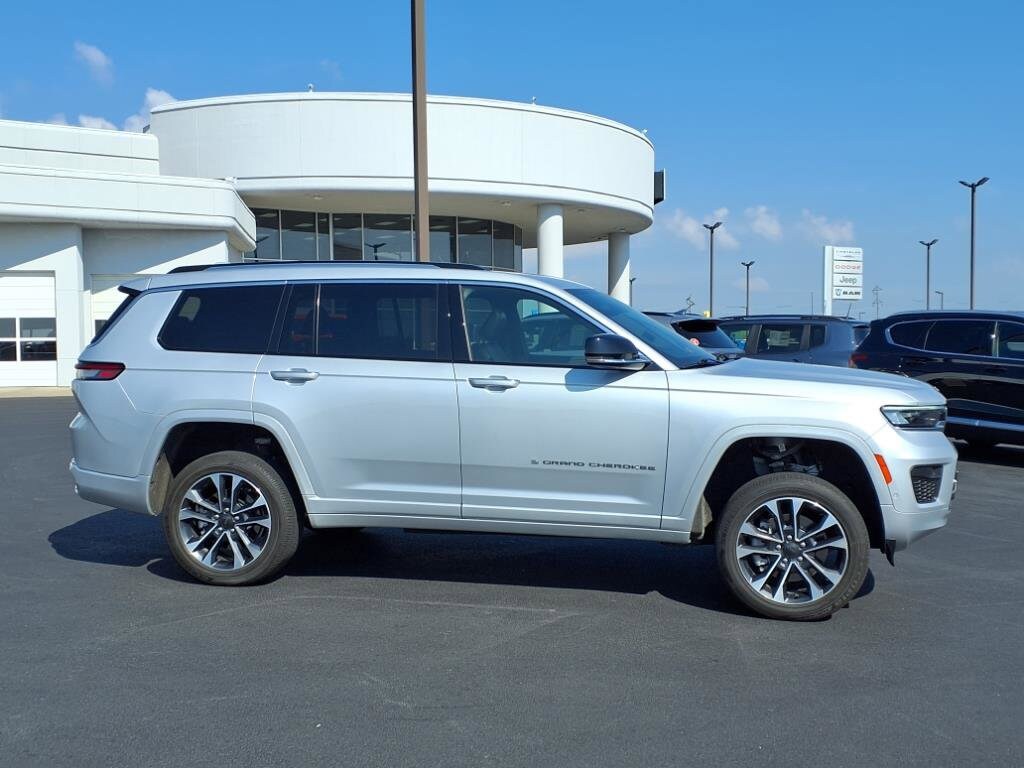 Used 2022 Jeep New Grand Cherokee Overland SUV