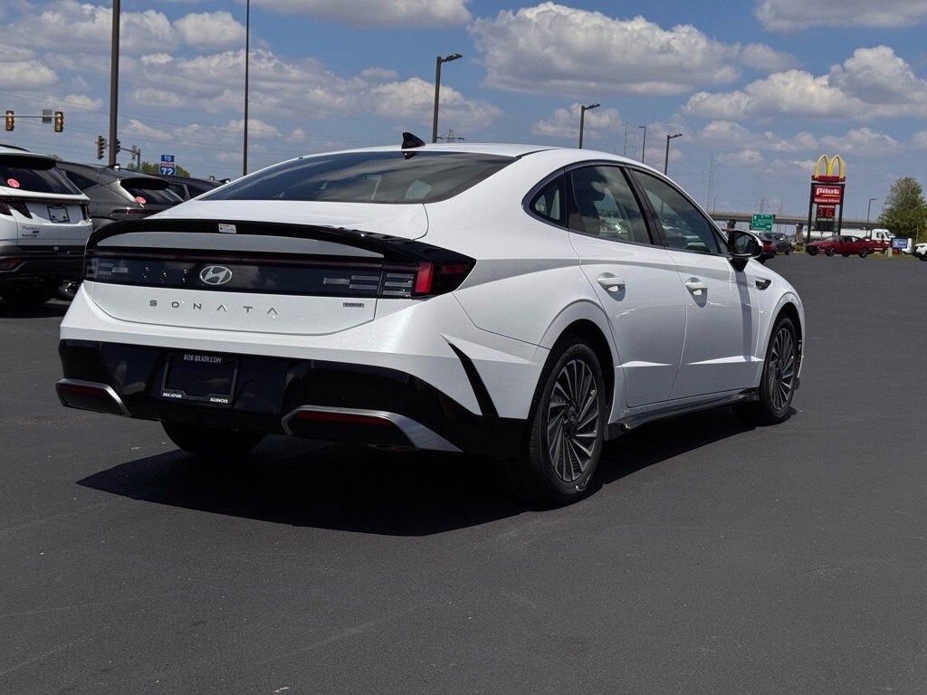 Used 2025 Hyundai Sonata Hybrid SEL Sedan