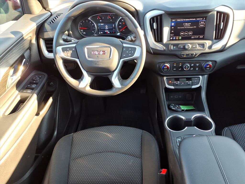 Used 2024 GMC Terrain SLE SUV