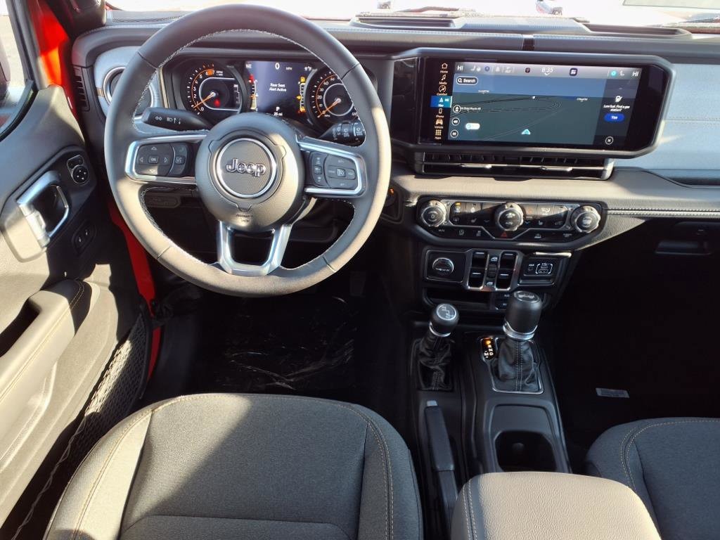 2025 Jeep Wrangler 4-Door Sahara | CarEdge | CarEdge