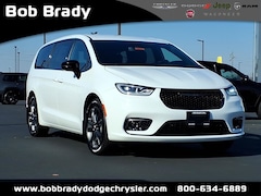 2026 Chrysler Pacifica SELECT Passenger Van