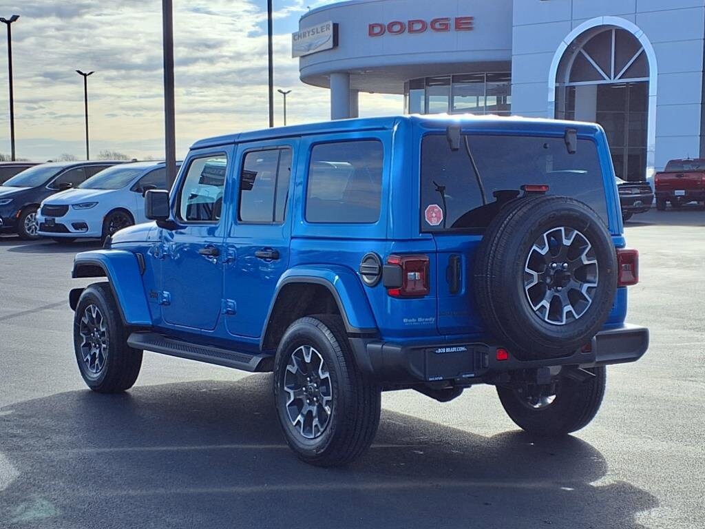 2025 Jeep Wrangler 4-Door Sahara - Photo 13