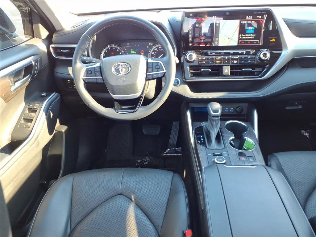 Used 2022 Toyota Highlander Platinum SUV