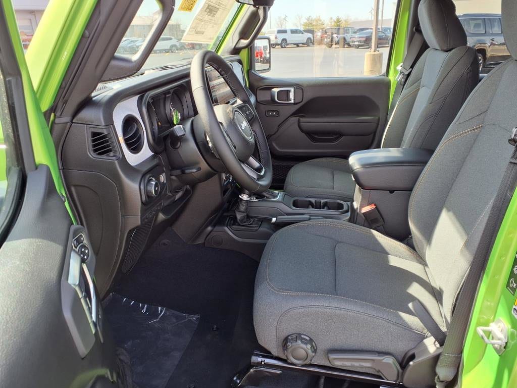 2025 Jeep Wrangler 4-Door Sport S - Photo 14
