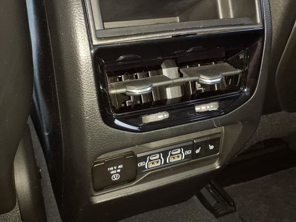 Used 2023 Jeep Grand Cherokee Limited SUV