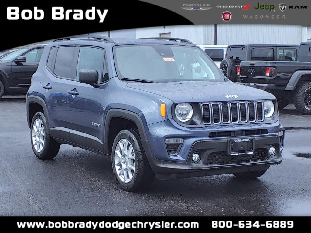 New 2022 Jeep Renegade LATITUDE 4X4 Sport Utility