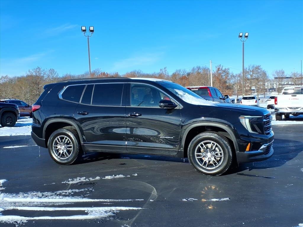 Used 2025 GMC Acadia Elevation SUV