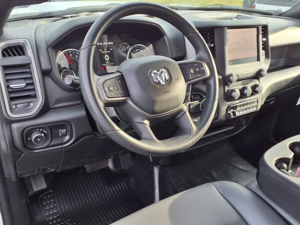 New 2024 Ram 2500 TRADESMAN REGULAR CAB 4X2 8' BOX Pickup