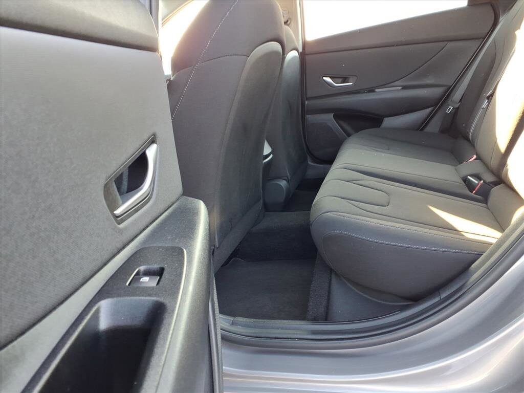 Used 2023 Hyundai Elantra SEL Sedan