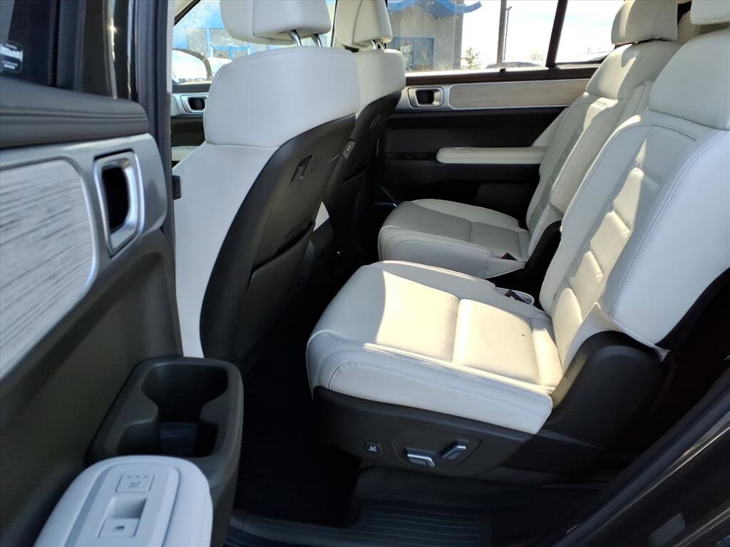 Used 2024 Hyundai Santa Fe Calligraphy SUV