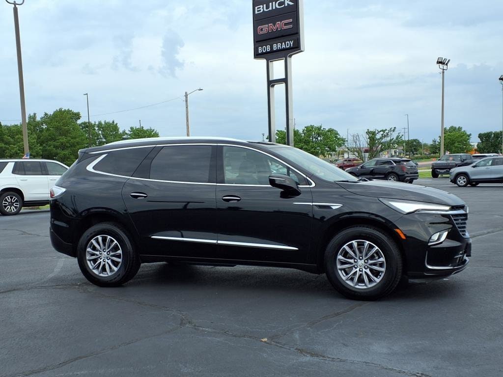 Used 2024 Buick Enclave Essence SUV