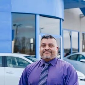 Staff member Rey Rodriguez from ID_7cfea4