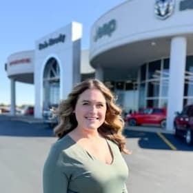 Staff member Kim Choatie from ID_f6b0c9