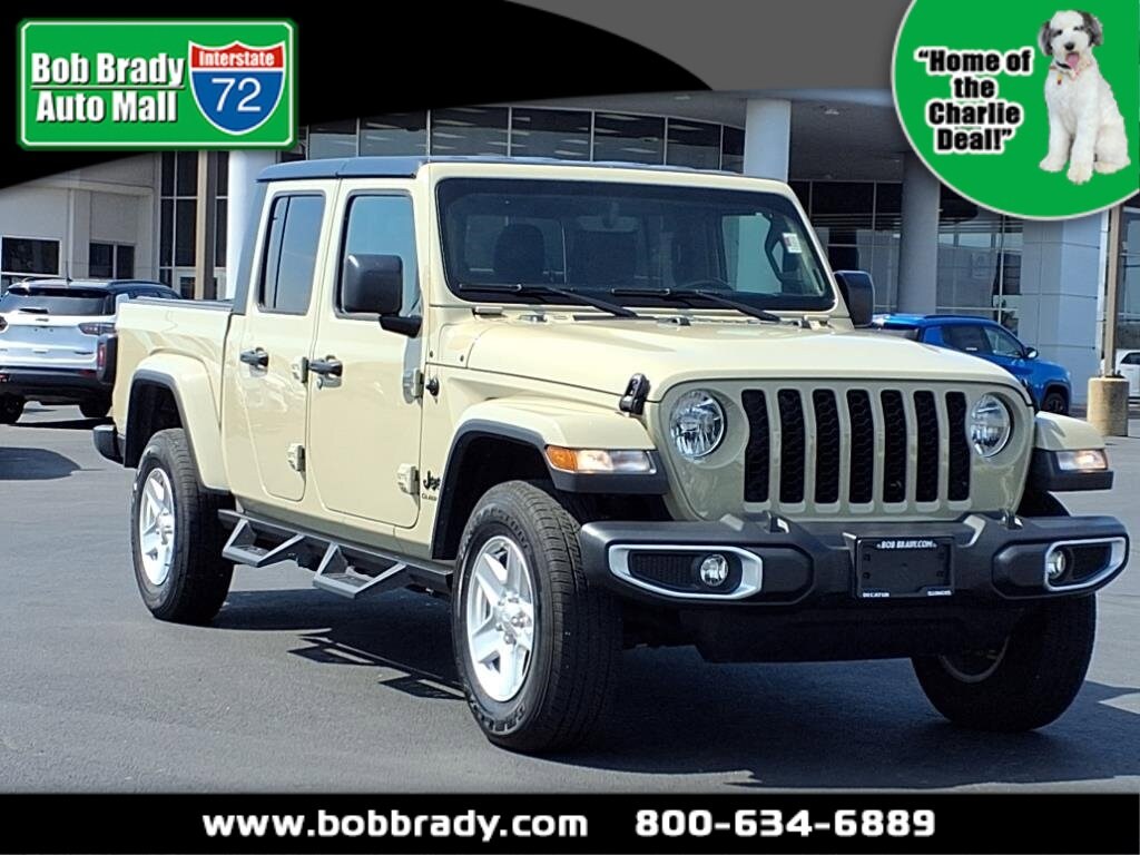 Used 2022 Jeep Gladiator Sport Truck Crew Cab