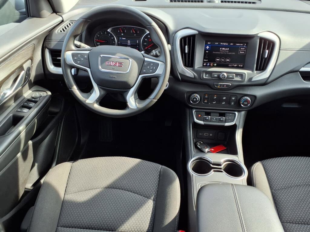 Used 2024 GMC Terrain SLE SUV
