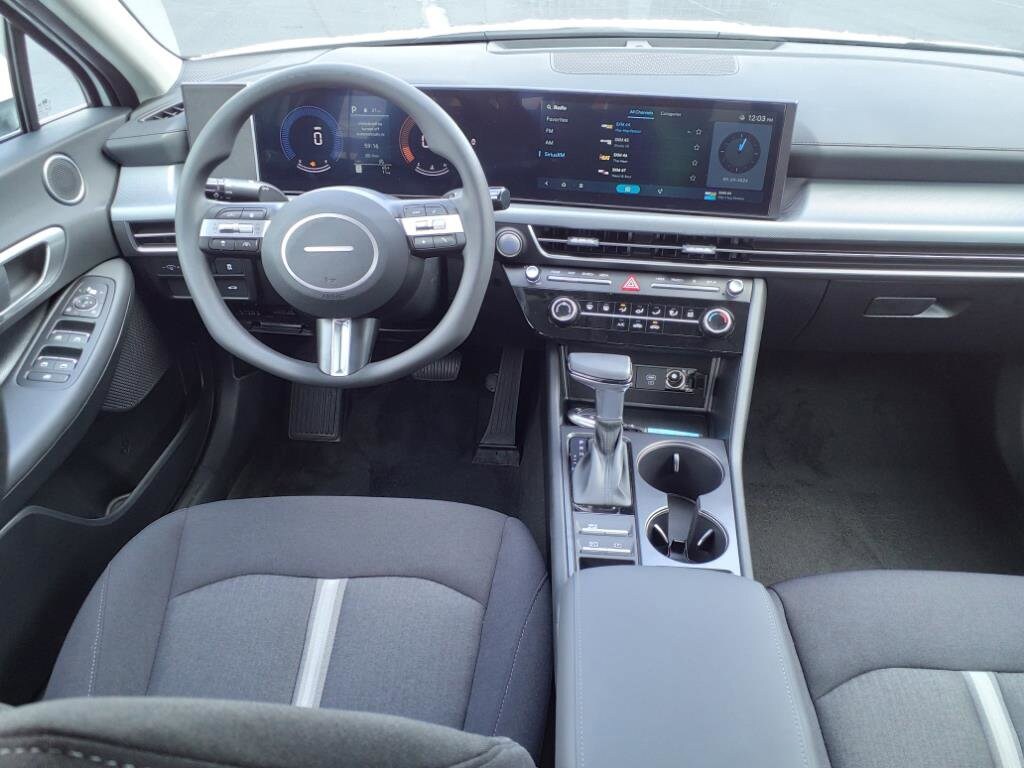Used 2025 Hyundai Sonata SE Sedan