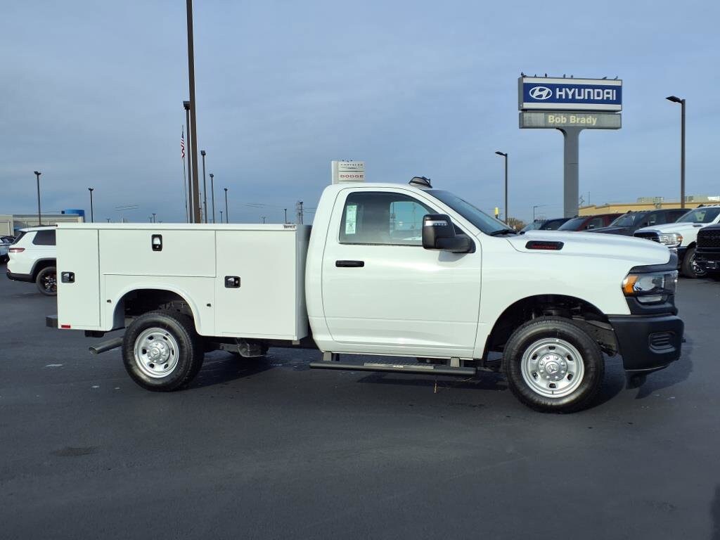 New 2024 Ram 2500 TRADESMAN REGULAR CAB 4X2 8' BOX Pickup