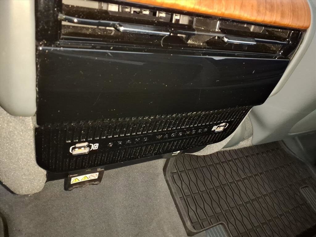 Used 2024 Jeep Grand Wagoneer L Series III SUV