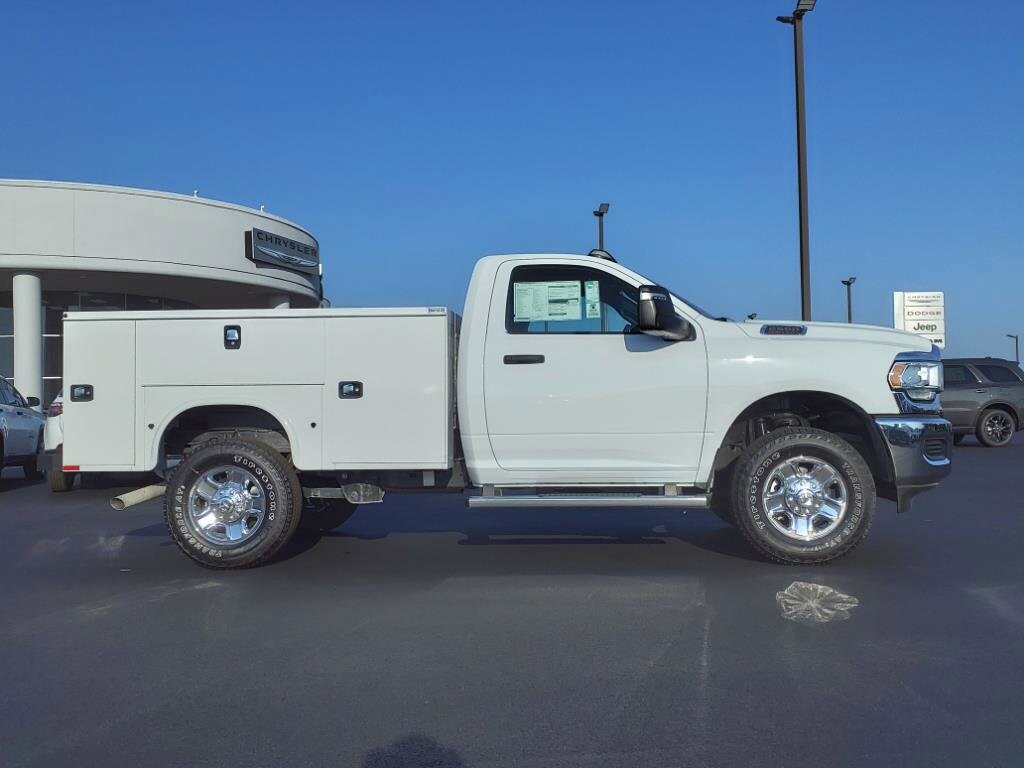 New 2024 Ram 2500 TRADESMAN REGULAR CAB 4X4 8' BOX Pickup