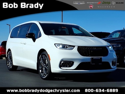 2026 Chrysler Pacifica SELECT Passenger Van