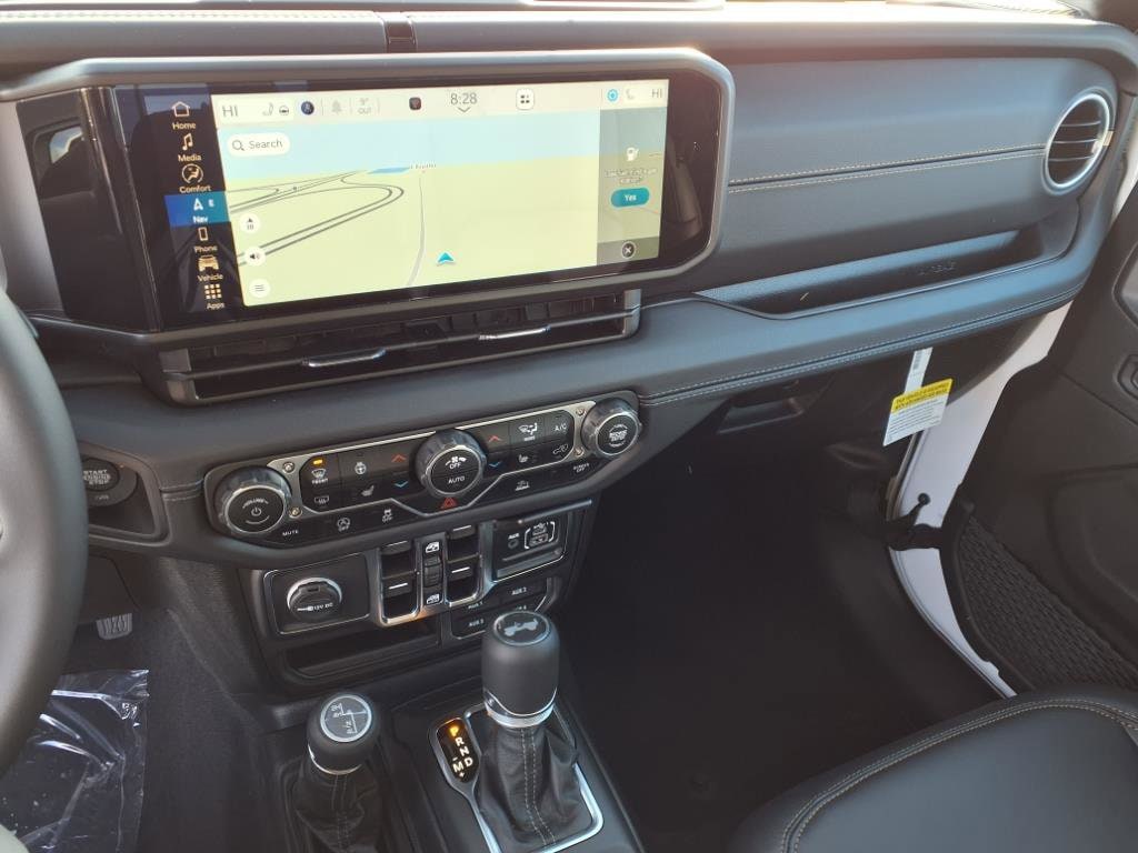 2025 Jeep Wrangler 4-Door Sahara - Photo 6