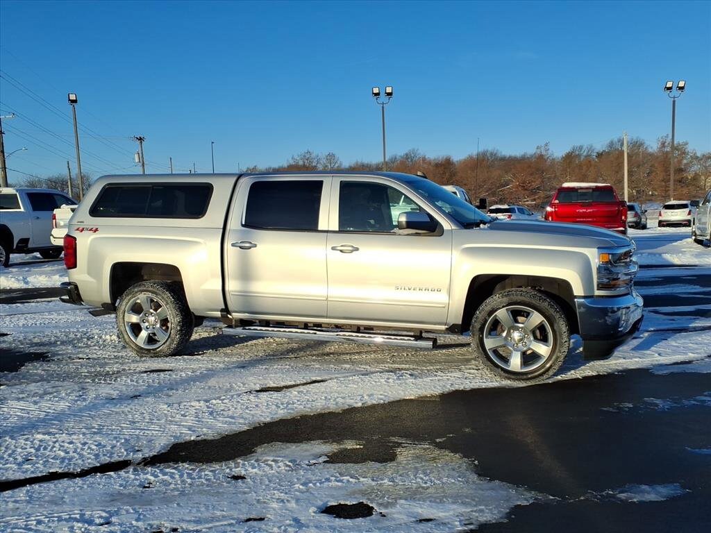 Used 2018 Chevrolet Silverado 1500 LT w/1LT Truck Crew Cab
