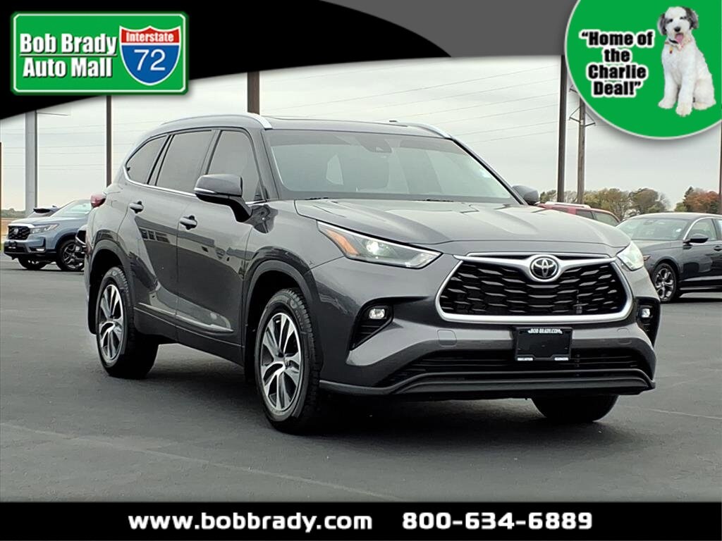 Used 2022 Toyota Highlander XLE SUV
