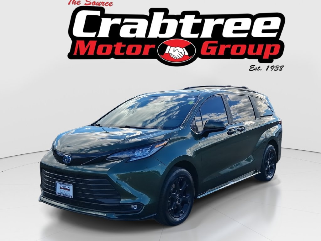 2025 Toyota Sienna Woodland Edition