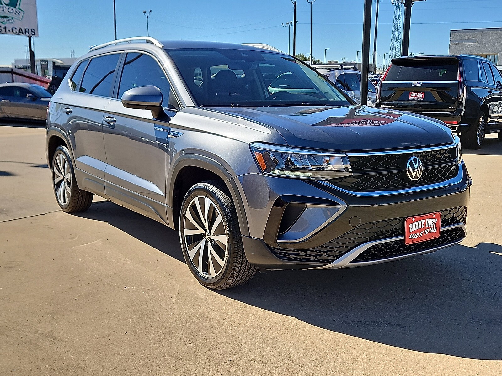 2024 Volkswagen Taos SE photo 3