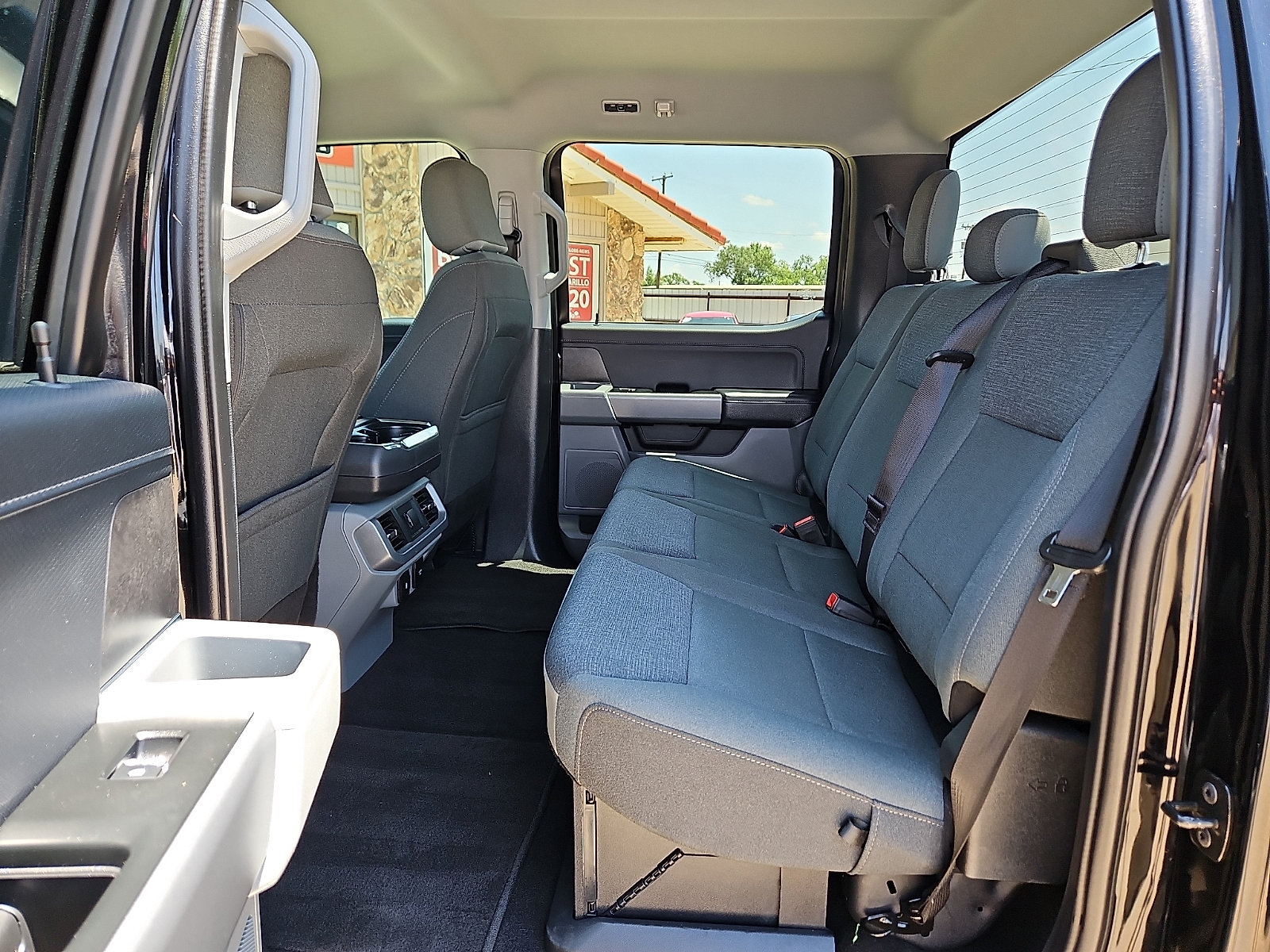 2025 Ford F-150 XLT - Photo 10