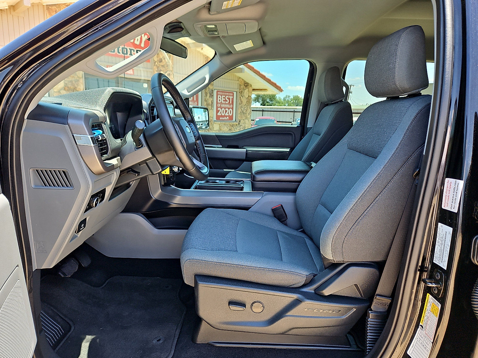 2025 Ford F-150 XLT - Photo 11