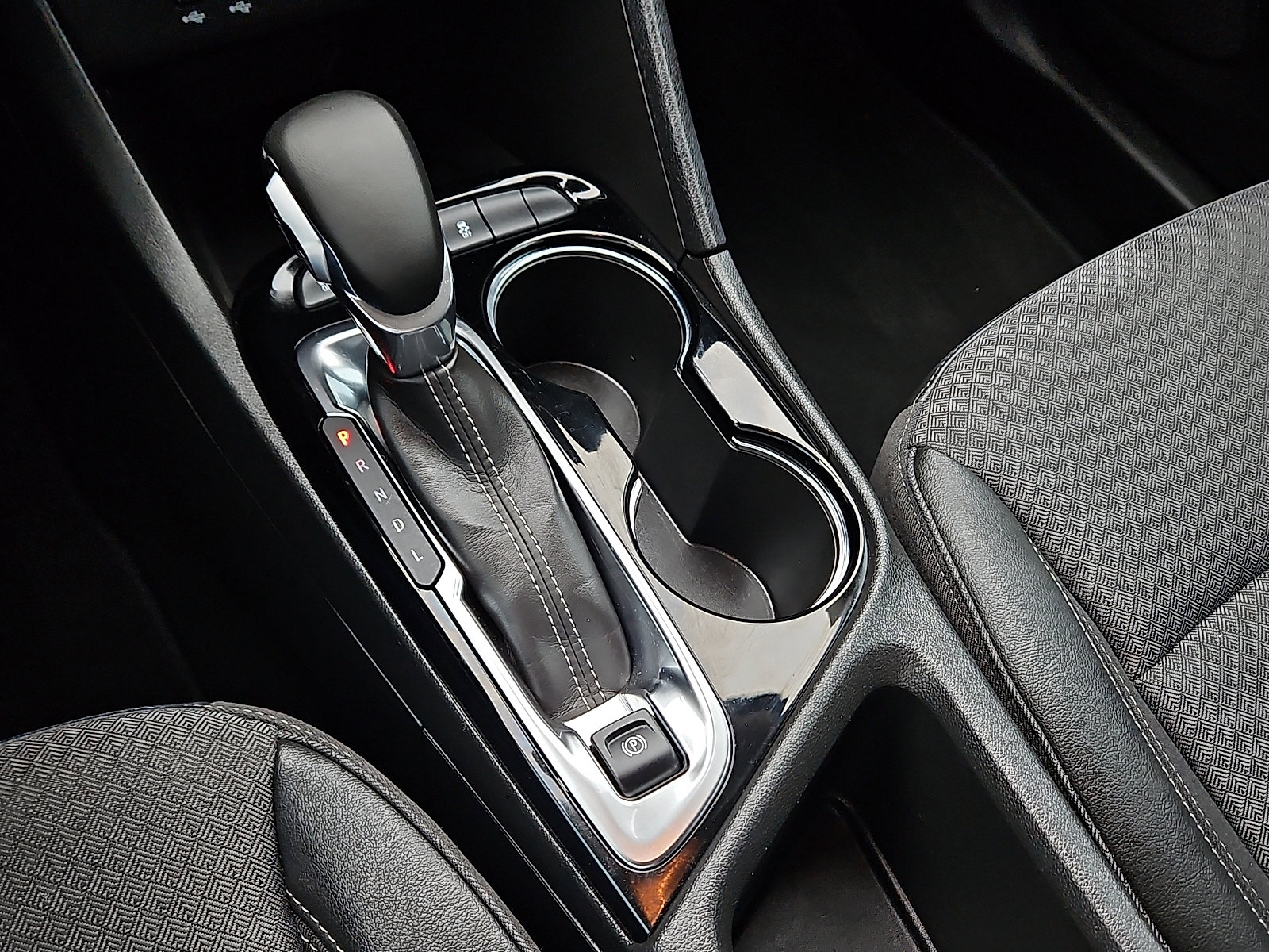 2025 Buick Encore GX Preferred - Photo 14
