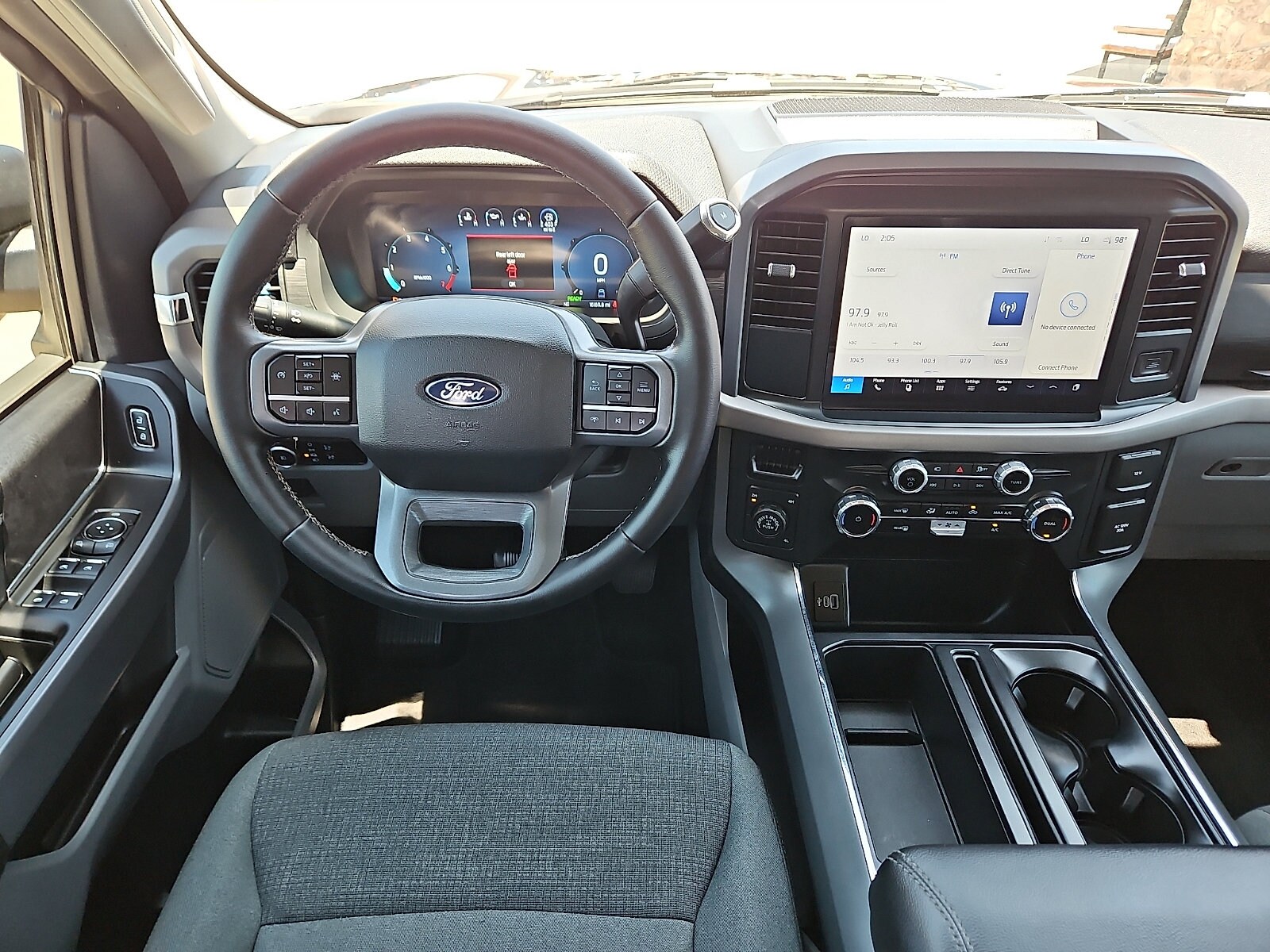 2025 Ford F-150 XLT - Photo 9