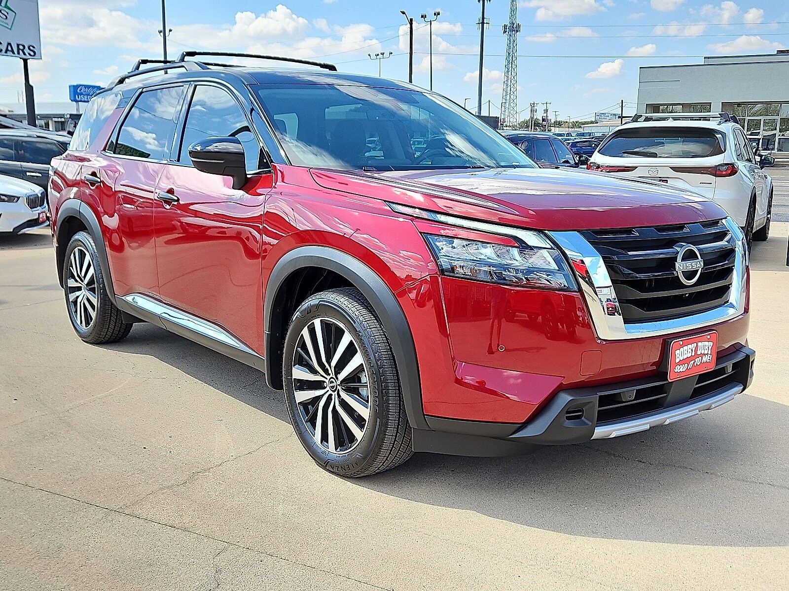 2025 Nissan Pathfinder Platinum 4x4 photo 4