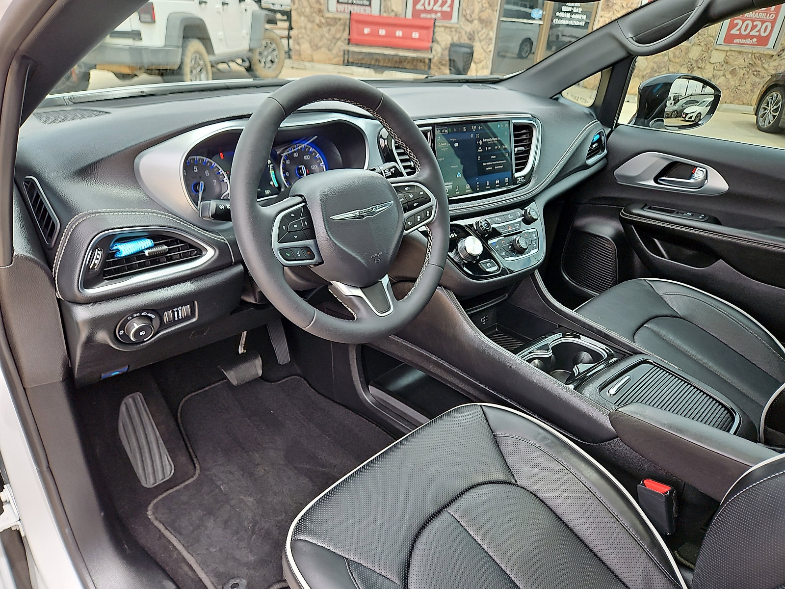 2026 Chrysler Pacifica Limited - Photo 12