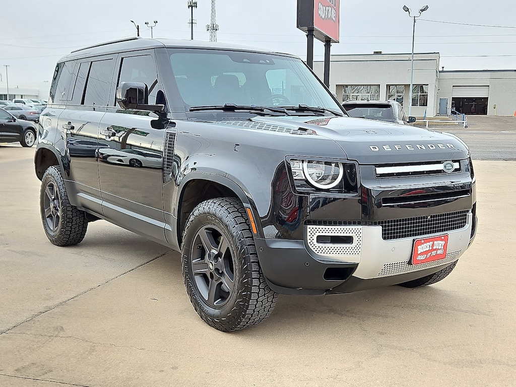 2023 Land Rover Defender Standard photo 4