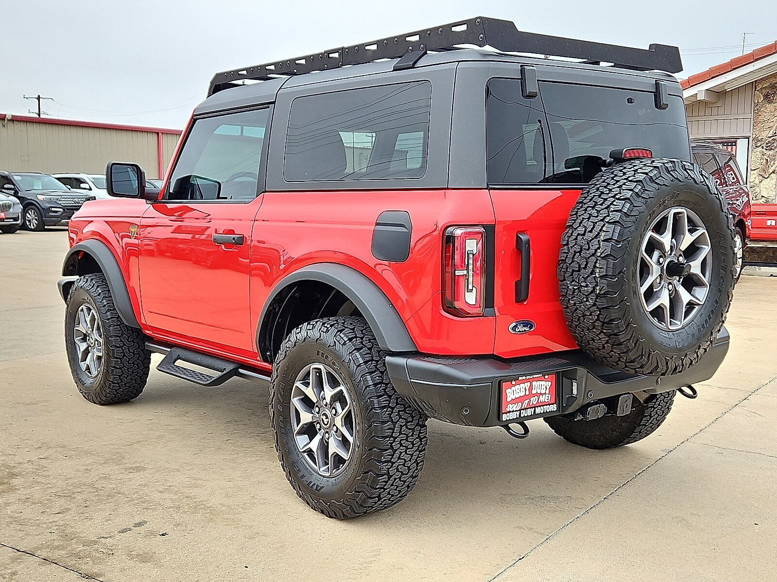 2023 Ford Bronco Badlands photo 2