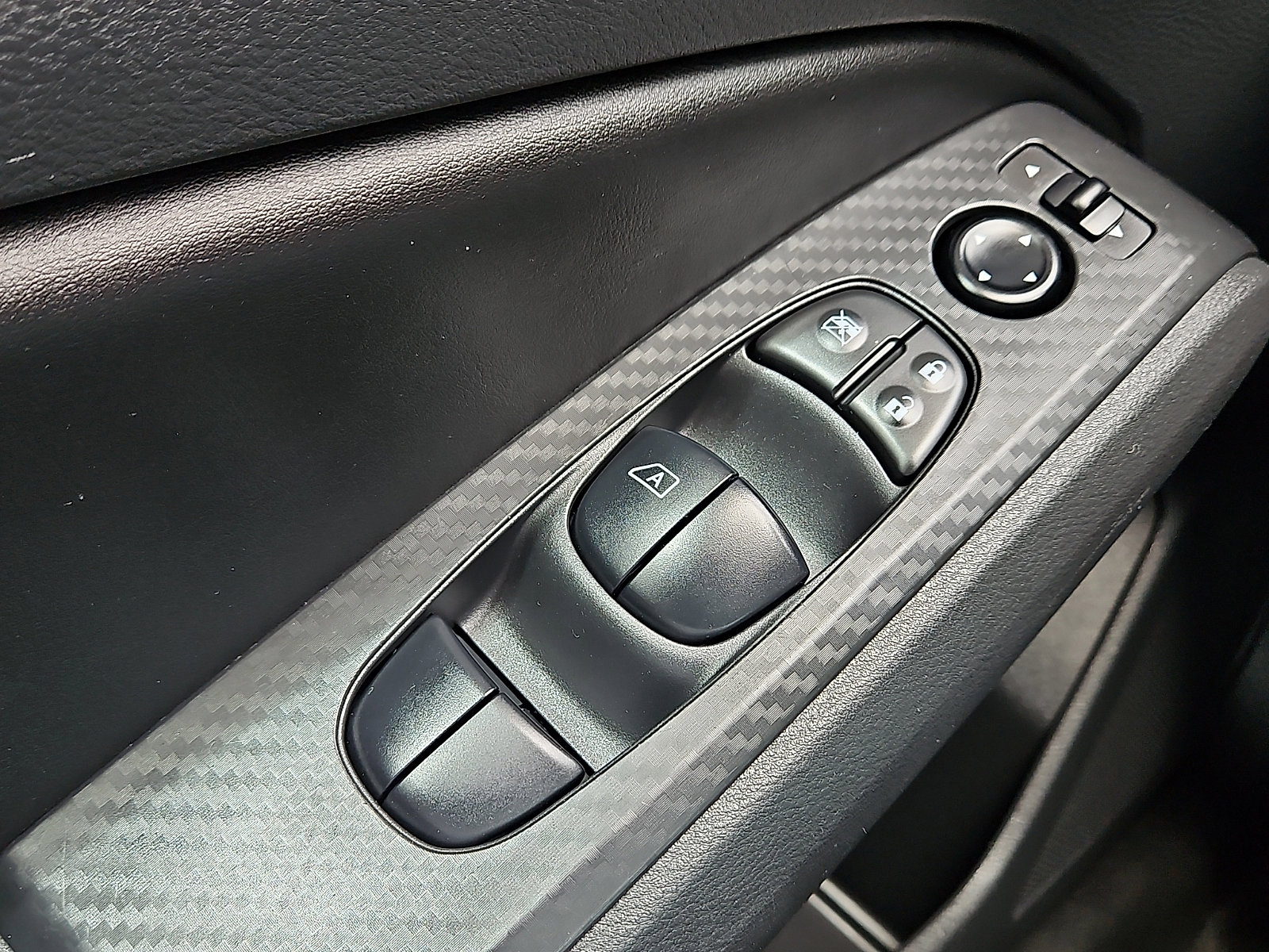 2025 Nissan Altima SV - Photo 12